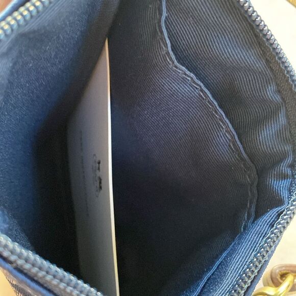 COACH Wristlet New York Script Navy/Gold NWOT - Picture 4 of 4